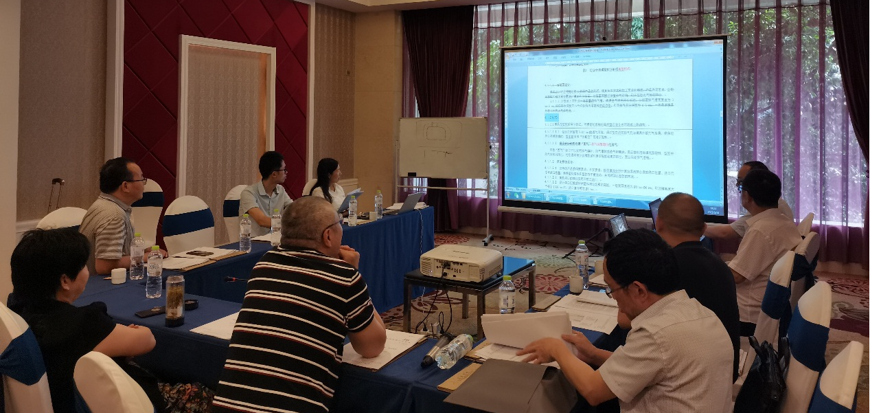 《汽車儀表板塑料注射?！〖夹g(shù)條件》等5項(xiàng)模具標(biāo)準(zhǔn)制定第一次工作組會(huì)議順利召開(kāi)